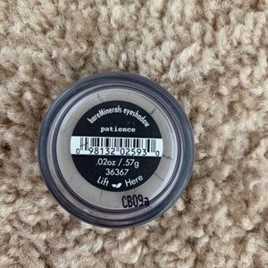 bare minerals eyeshadow in patience- NEW